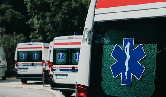 汤旺救护车转运病人过路高速收费吗？
